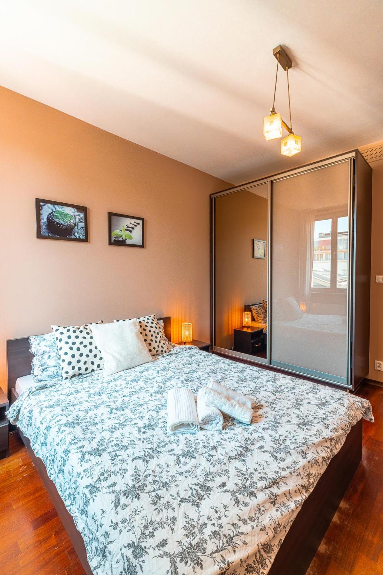 Sunset Escape Apartment คราคูฟ ภายนอก รูปภาพ